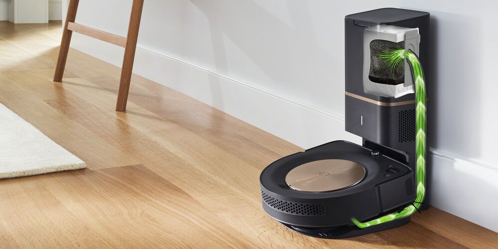 Roomba s9 en charge sur sa base