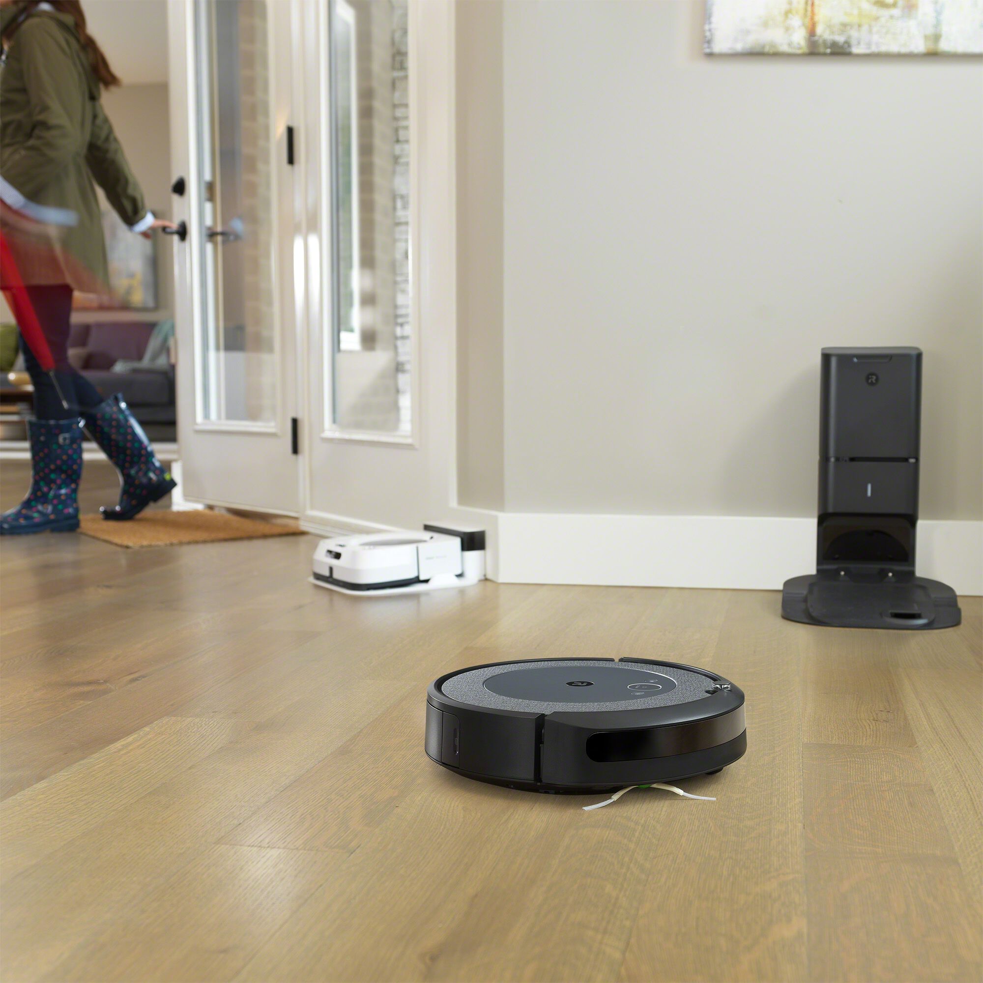 Aspirateur robot Roomba® i3+ avec système d'autovidage | iRobot®