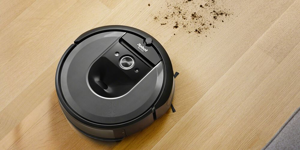 L'iRobot Roomba i8+ avec station d'autovidage coûte 200 € de moins